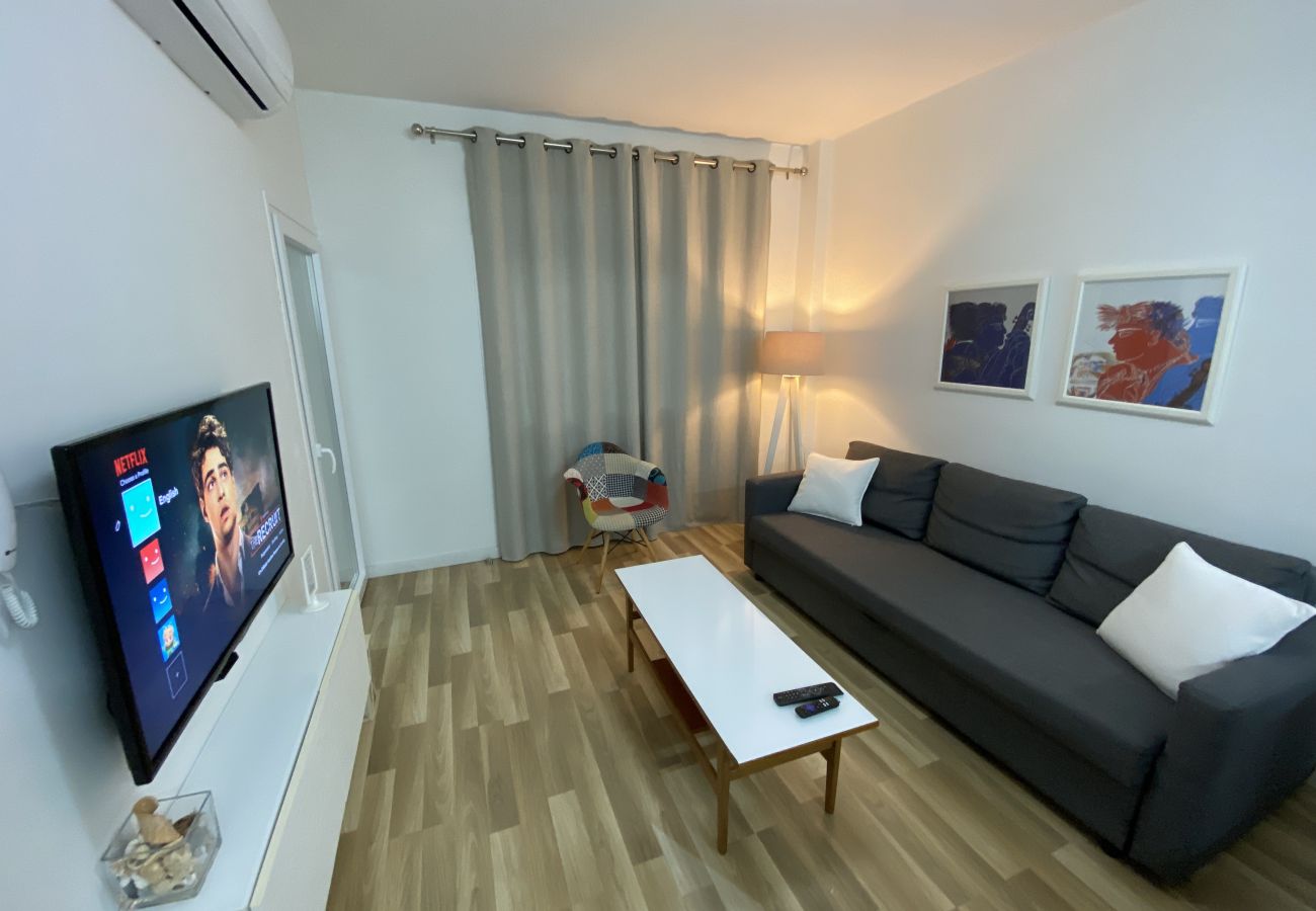 Living Room with Smart TV & Streaming Facilities 