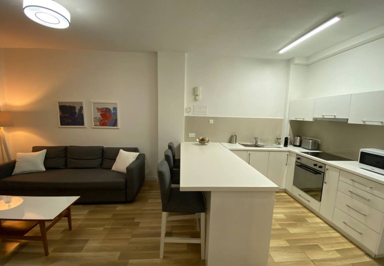 Open Plan Kitchen, Dining Area