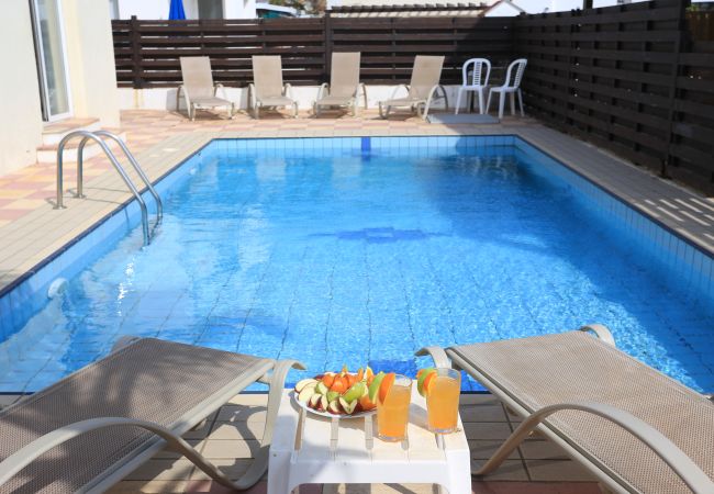 Villa in Ayia Napa - Seabreeze Villa No.4 Villa in Ayia Napa - Seabreeze Villa No.4