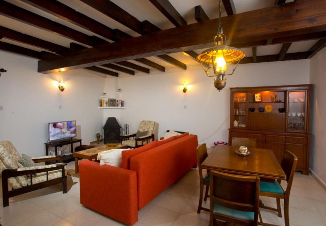 Country house in Dhoros - Old Olive Mill House Country house in Dhoros - Old Olive Mill House