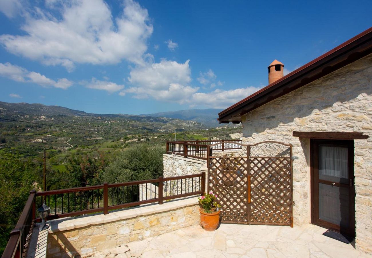 Country house in Dhoros - Old Olive Mill House