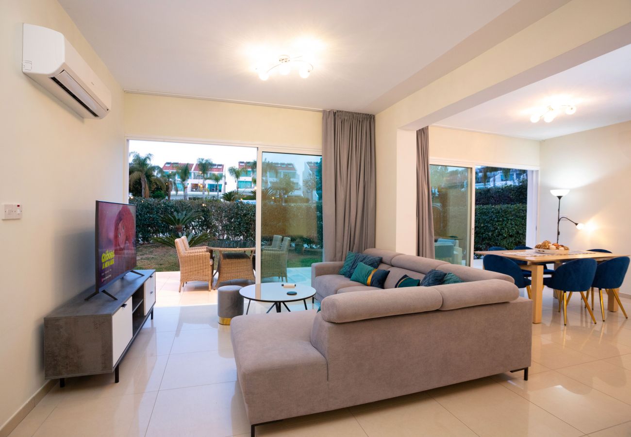 Living & Dining Room with Patio doors leading to Terrace & Garden 