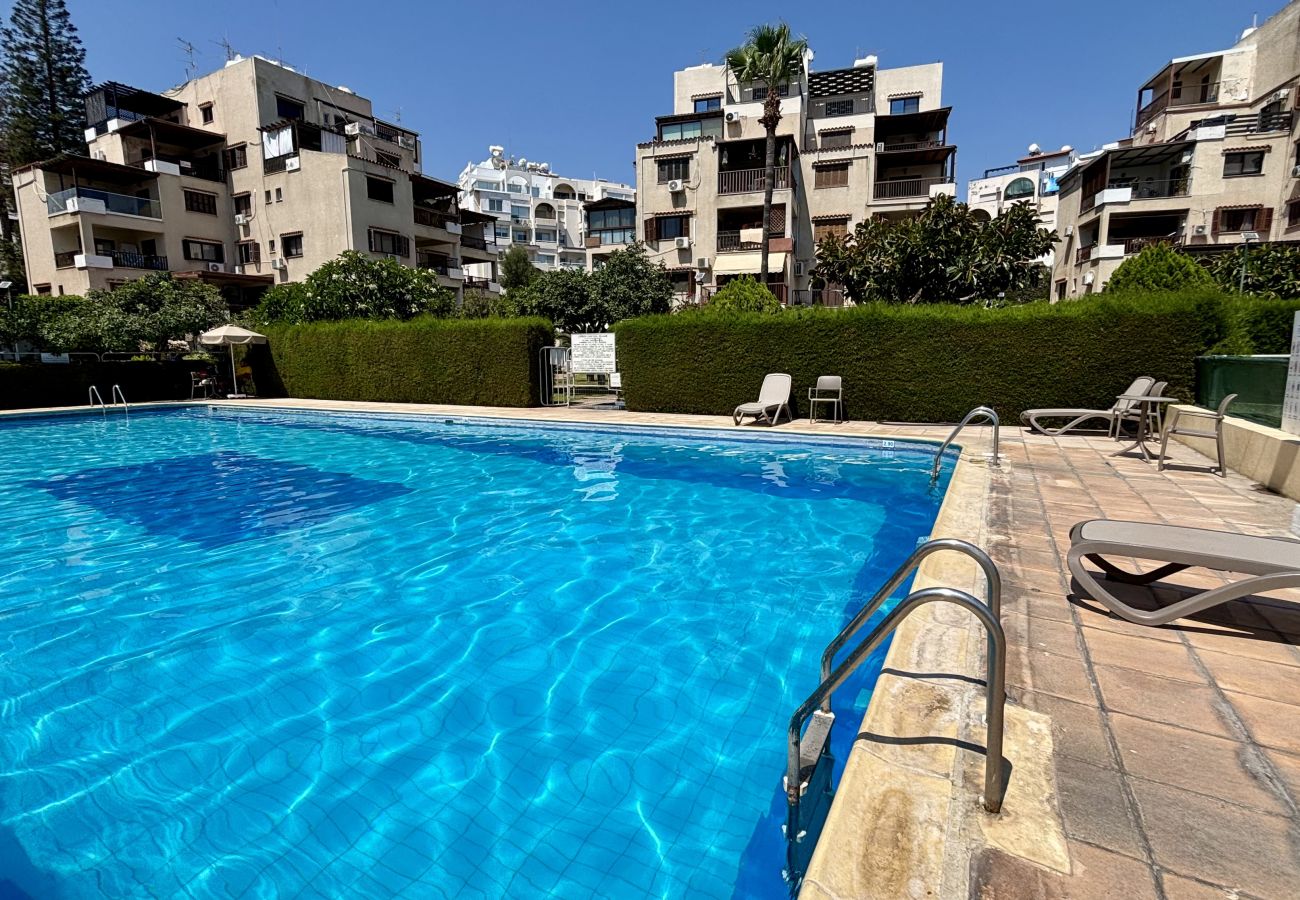 Apartment in Agios Tychonas - Kantara Garden Apartment