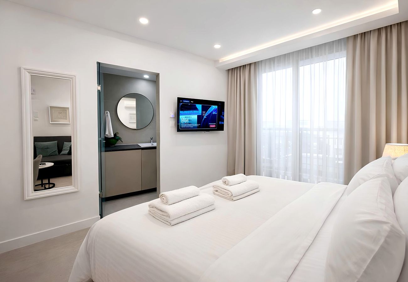 Studio in Agios Tychonas - White Arches Studio Suite