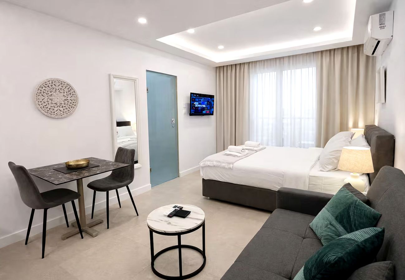 Studio in Agios Tychonas - White Arches Studio Suite